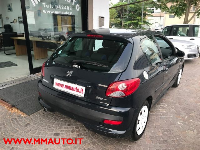 PEUGEOT 206 usata, con Autoradio