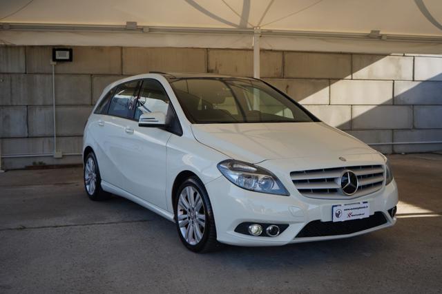 MERCEDES-BENZ B 180 usata, con Alzacristalli elettrici