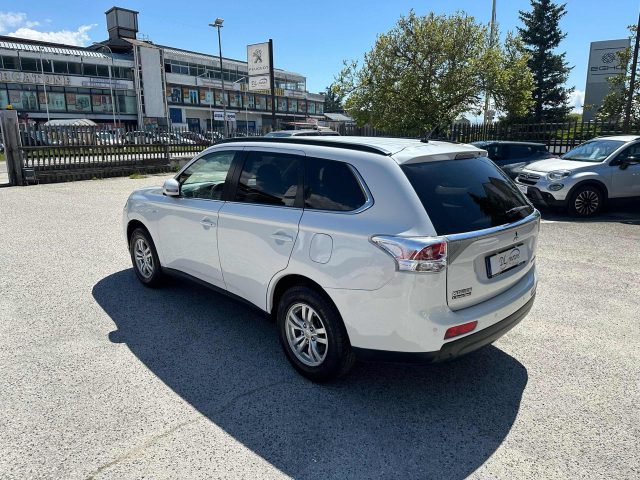 MITSUBISHI Outlander usata, con Airbag Passeggero