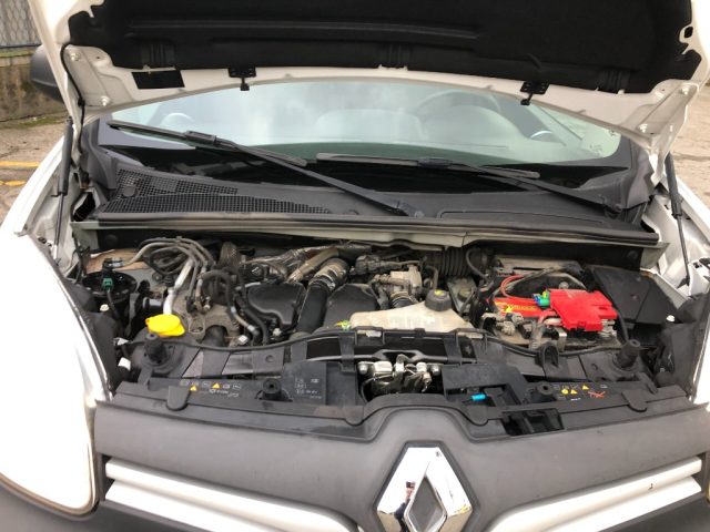 RENAULT Kangoo usata 15