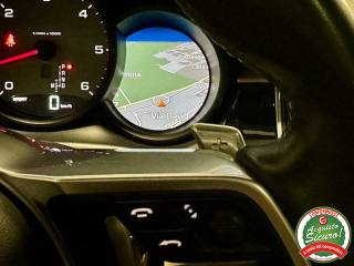 PORSCHE Macan usata, con Park Distance Control