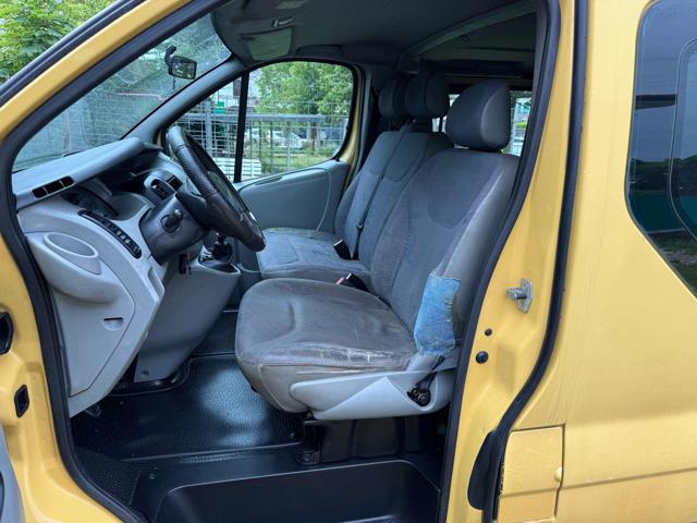 RENAULT Trafic usata, con Specchietti laterali elettrici