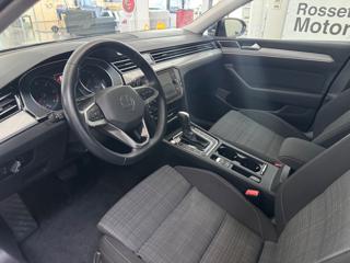 VOLKSWAGEN Passat Variant usata, con Climatizzatore