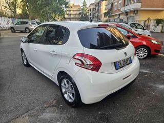 PEUGEOT 208 usata, con Alzacristalli elettrici