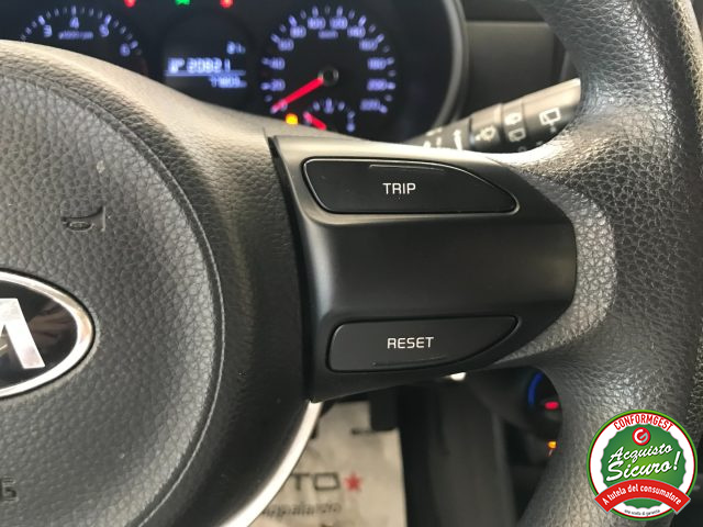 KIA Picanto usata, con USB