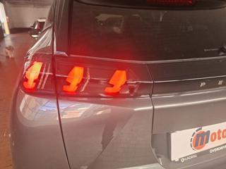 PEUGEOT 2008 usata, con Fari LED
