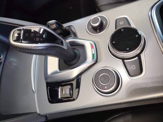 ALFA ROMEO Stelvio usata, con Specchietti laterali elettrici