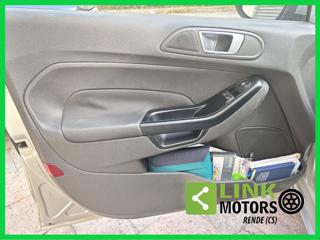 FORD Fiesta usata, con Luci diurne
