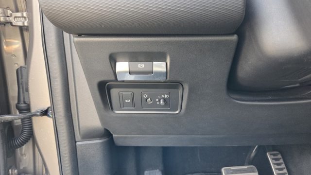 LAND ROVER Discovery Sport usata, con Trazione integrale