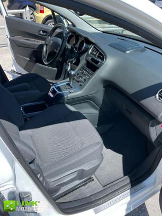 PEUGEOT 5008 usata, con Airbag Passeggero