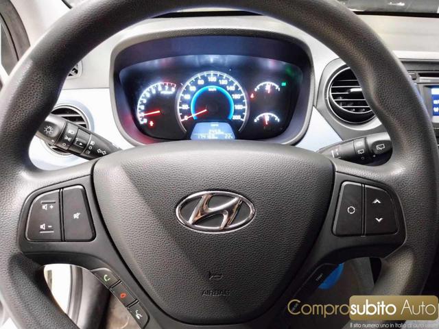 HYUNDAI i10 usata 19
