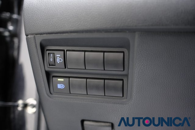 TOYOTA Yaris usata, con Bracciolo