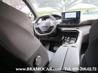 PEUGEOT 3008 usata, con Volante multifunzione