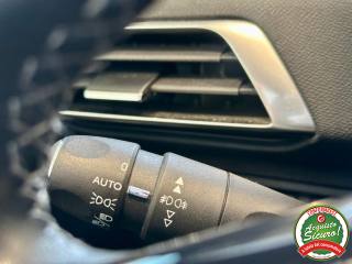 PEUGEOT 3008 usata, con Sedile posteriore sdoppiato