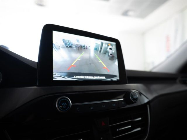 FORD Kuga usata, con Fari LED