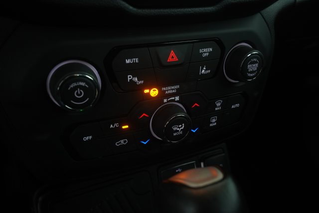 JEEP Renegade usata 15