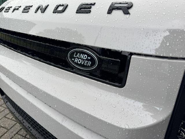 LAND ROVER Defender usata, con Boardcomputer
