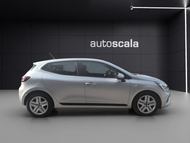 RENAULT Clio usata, con Autoradio