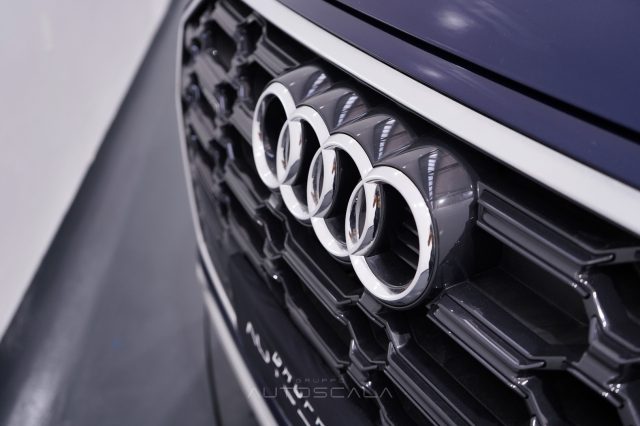 AUDI Q5 usata, con Sensori di parcheggio posteriori