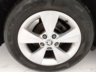 SKODA Octavia usata, con Sedile posteriore sdoppiato