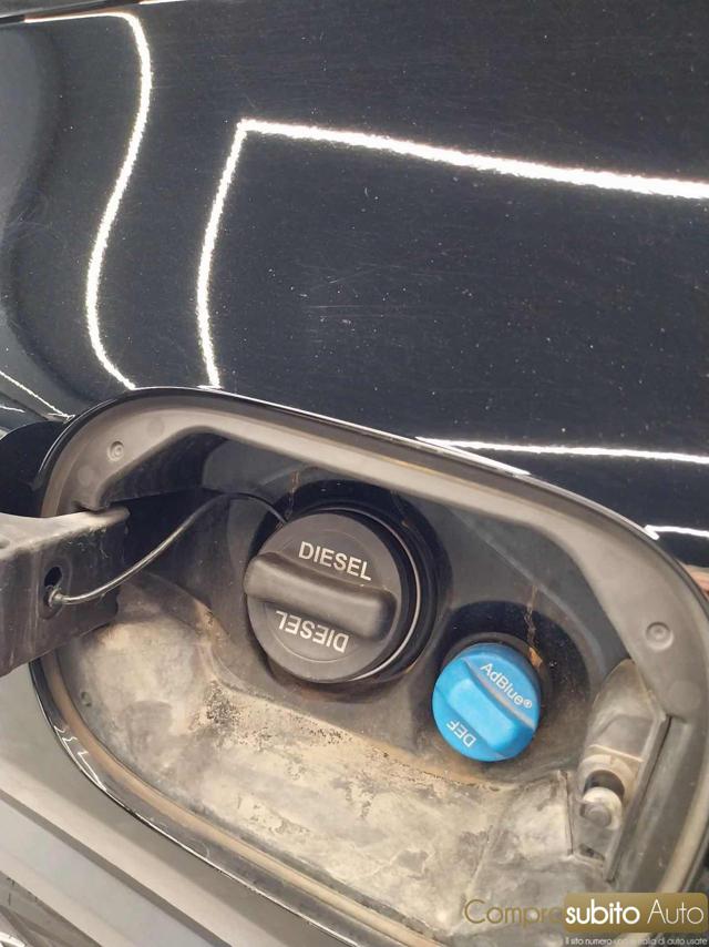 MERCEDES-BENZ GLA 180 usata 26