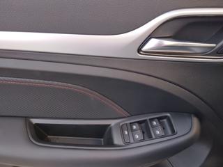 MG ZS usata, con Autoradio