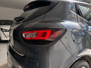 RENAULT Clio usata, con Controllo trazione