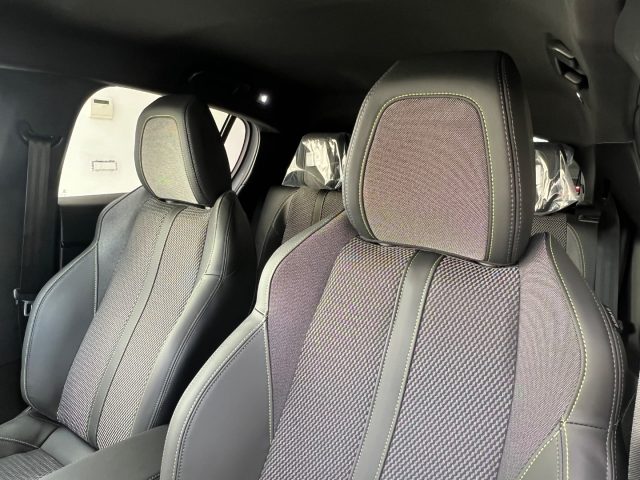 PEUGEOT 208 usata, con Sensori di parcheggio posteriori