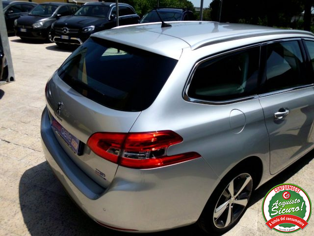 PEUGEOT 308 usata, con Chiusura centralizzata senza chiave
