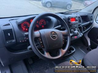 OPEL Movano usata, con USB