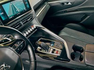 PEUGEOT 5008 usata, con Chiusura centralizzata