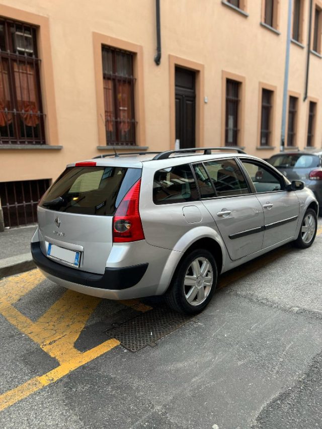 RENAULT Megane usata, con Controllo automatico clima