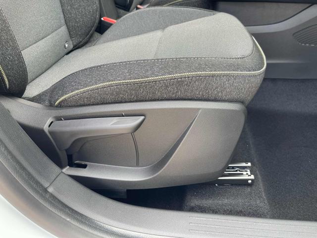 RENAULT Captur usata, con Sensori di parcheggio posteriori