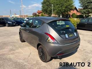 LANCIA Ypsilon usata, con Airbag laterali