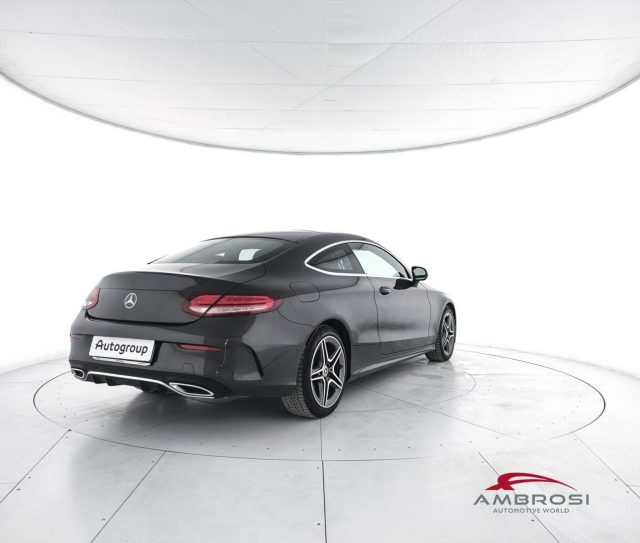 MERCEDES-BENZ CLA usata 2