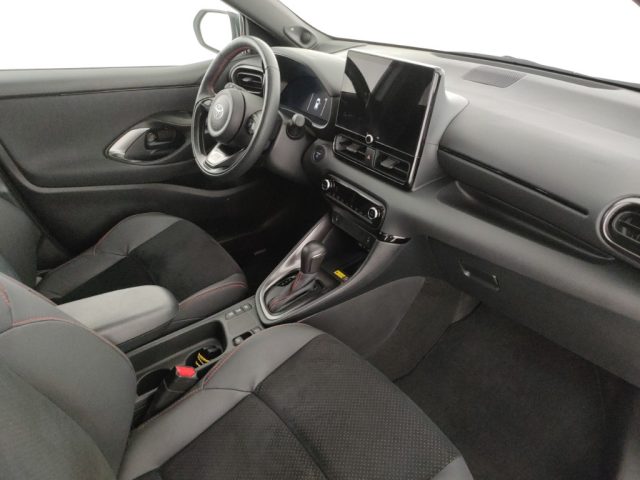 TOYOTA Yaris usata, con Controllo automatico clima