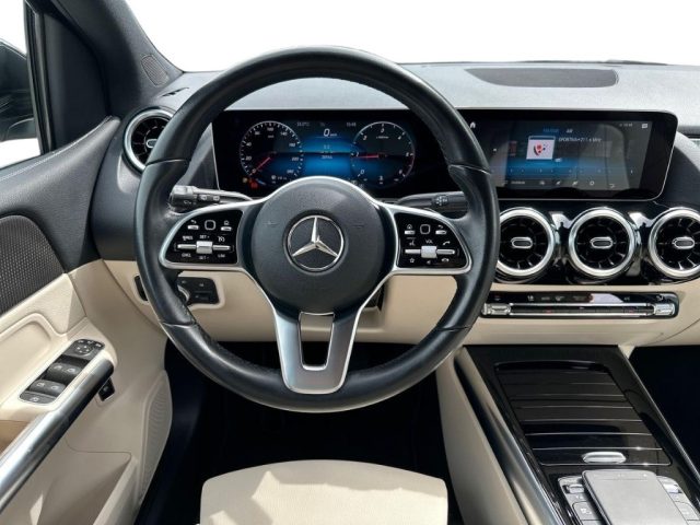 MERCEDES-BENZ B 180 usata, con Cronologia tagliandi