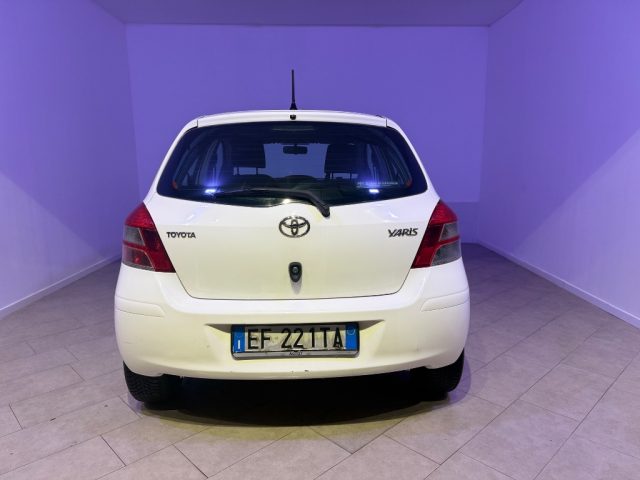 TOYOTA Yaris usata 6