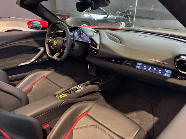 FERRARI 296 GTS usata, con Climatizzatore
