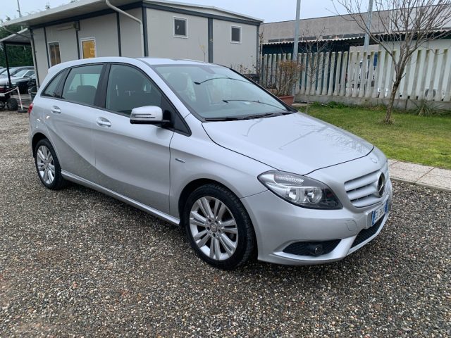 MERCEDES-BENZ B 180 usata, con Cerchi in lega