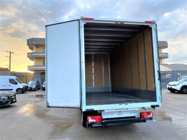 MERCEDES-BENZ Sprinter usata, con Volante multifunzione