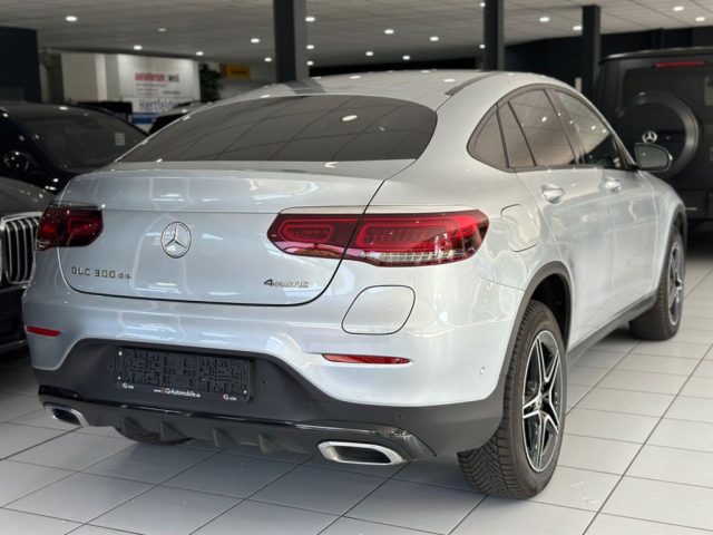 MERCEDES-BENZ GLC 300 usata, con Alzacristalli elettrici