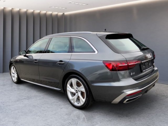 AUDI A4 usata, con Autoradio