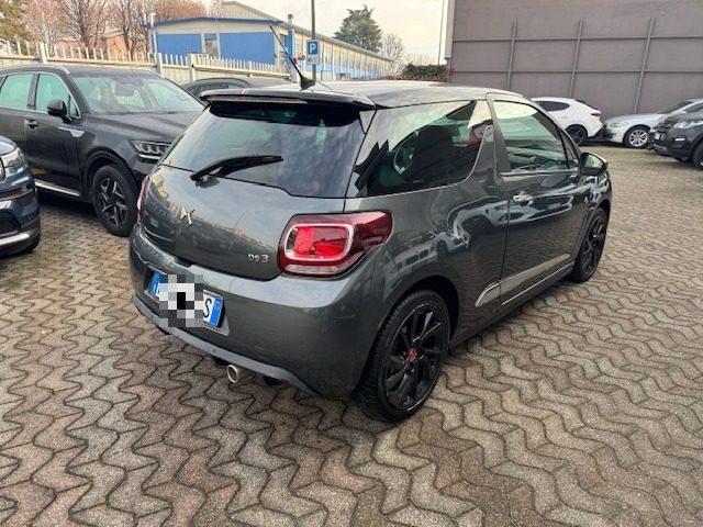 DS AUTOMOBILES DS 3 usata, con Autoradio