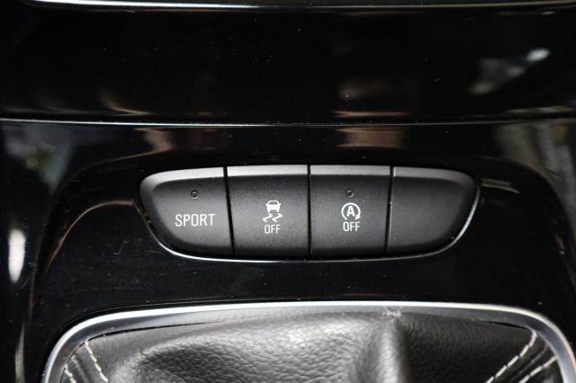 OPEL Astra usata, con Ski bag