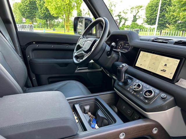 LAND ROVER Defender usata, con Vetri oscurati