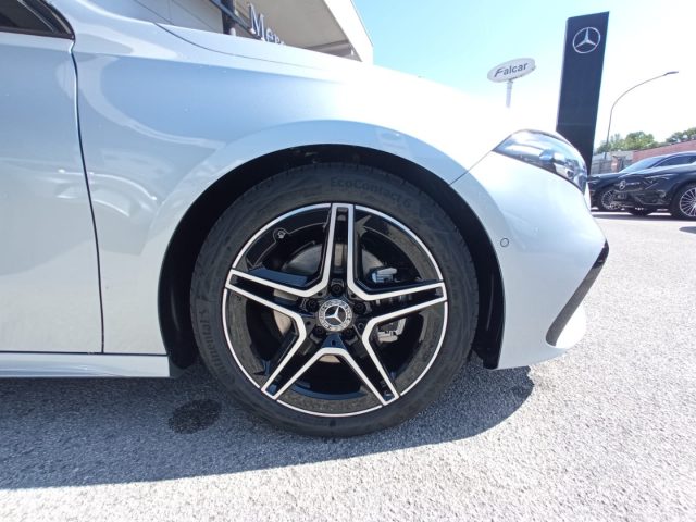 MERCEDES-BENZ A 180 usata, con Cerchi in lega