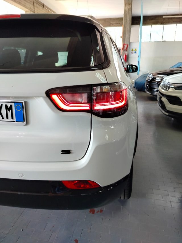 JEEP Compass usata, con Autoradio digitale