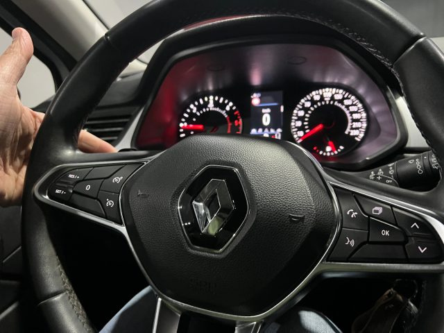 RENAULT Captur usata, con Autoradio