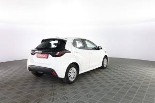 TOYOTA Yaris usata 3